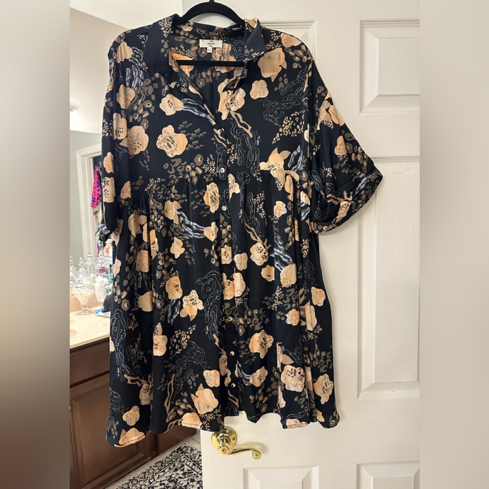 Entro baby doll dress. New without tags. XL gorgeous print
